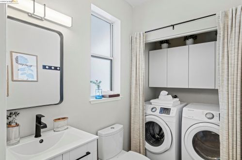 502 Commodore Dr, Richmond CA  94804-4583 exterior