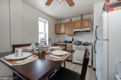 1542 15 St, Philadelphia PA 19146-4806 exterior