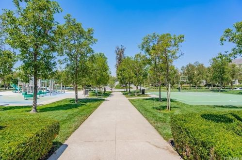 17 Prickly Pear, Irvine CA  92618-8856 exterior