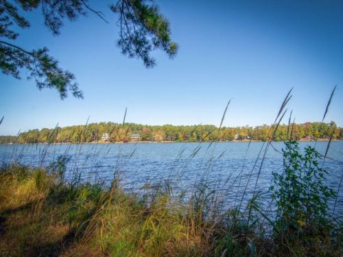 1010 Shore Ct, Reynolds Plantation, GA 30642-3882
