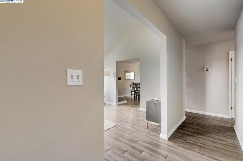 3650 Sunview Ct, Concord, CA 94520-1338