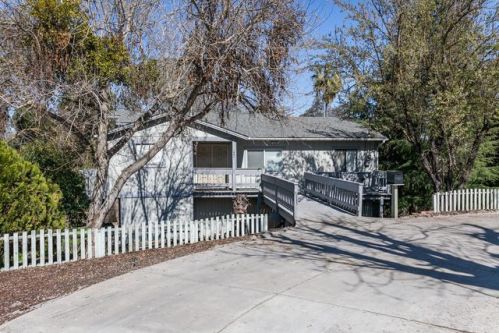 849 River Rd, Modesto, CA 95351-4103