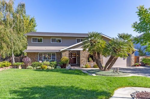 135 Belridge Dr, Los Gatos, CA 95032-5110