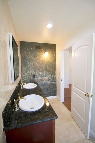 5 Cypress Tree Ln, Irvine CA  92612-2211 exterior