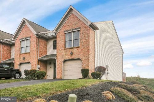 242 Timber View Dr, Harrisburg, PA 17110-3994