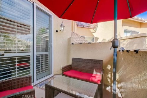 1126 Positano Ave, Anaheim CA  92808-1533 exterior