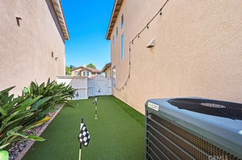 8734 Heatherwood Rd, Anaheim CA  92808-1690 exterior