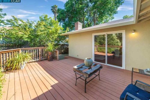 866 San Simeon Ct, Concord CA  94518-2316 exterior