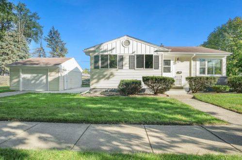 9248 Cottage Grove Pl, Hammond IN  46322-2819 exterior