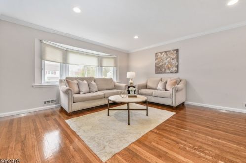 2 Christy Ln, Springfield, NJ 07081-2707
