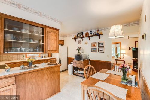 385 3rd Ave, Saint Paul MN  55112-7844 exterior