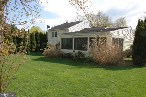181 Warren Way, Lancaster, PA 17601-3327
