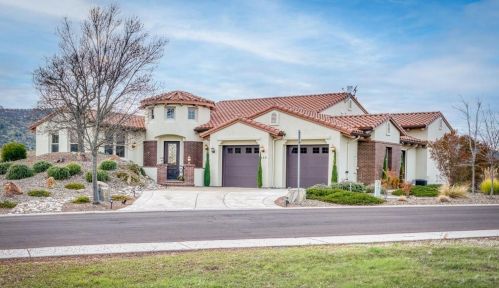 130 Leaf Crest Ct, Copperopolis, CA 95228-9369