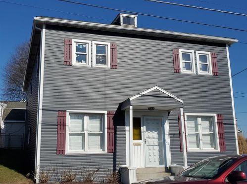 549 7th St, Bangor, PA 18013-1709