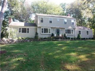1260 Galloping Hill Rd, Fairfield, CT 06824-7130