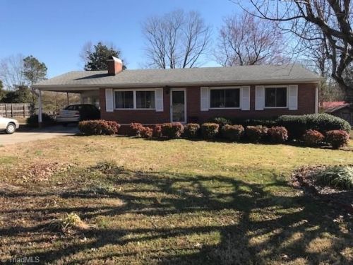 1431 Arrowwood Rd, Asheboro, NC 27205-7013