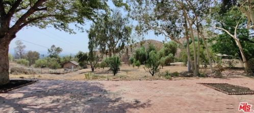 2569 Mt Vernon Ave, Riverside CA  92507-3202 exterior