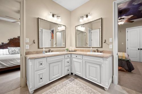 6300 Preferred Dr, Fort Worth TX  76179-8203 exterior