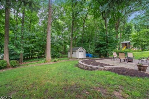 40 Lake Shore Dr, Dover NJ  07803-2936 exterior