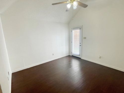 10837 Gable Dr, Dallas TX  75229-6902 exterior