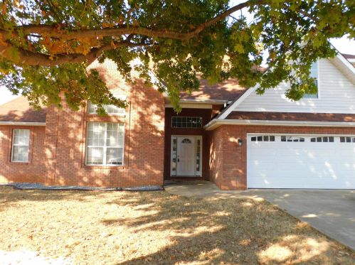 1138 Thornblade Dr, Warner Robins GA  31088-2513 exterior