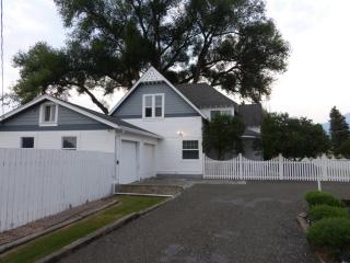 65355 Hurricane Creek Rd, Enterprise, OR 97828-3052