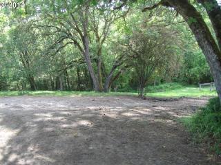 1158 Rifle Range St, Roseburg OR  97470-3616 exterior