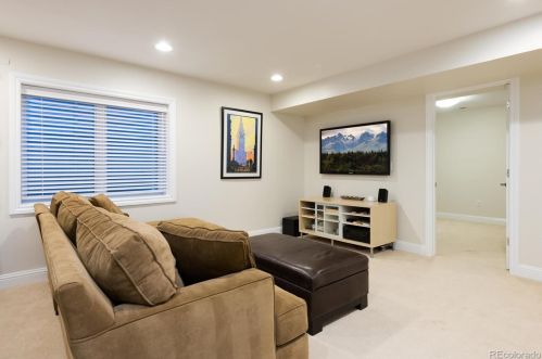 651 Dexter St, Denver CO  80220-5037 exterior