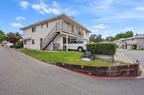 3714 Sapphire Dr, Auburn, CA 95602-2256