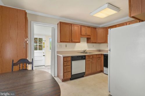 605 Rosemere Ave, Silver Spring MD 20904-3021 exterior