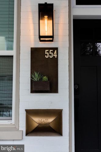 554 Spruce St, Lancaster PA  17603-3353 exterior