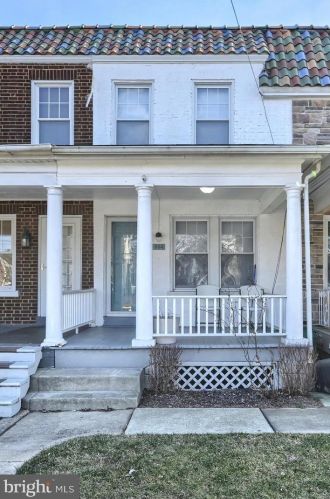 654 New Holland Ave, Lancaster PA  17602-2135 exterior