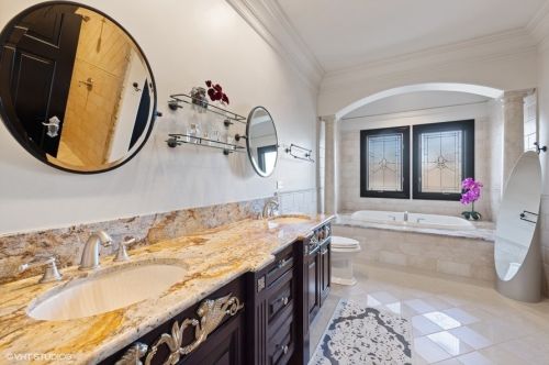 11315 77th St, Willowbrook IL  60527-6931 exterior