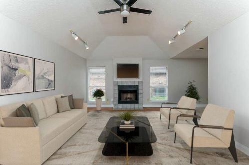 2909 Seguin Trl, Fort Worth, TX 76118-7417