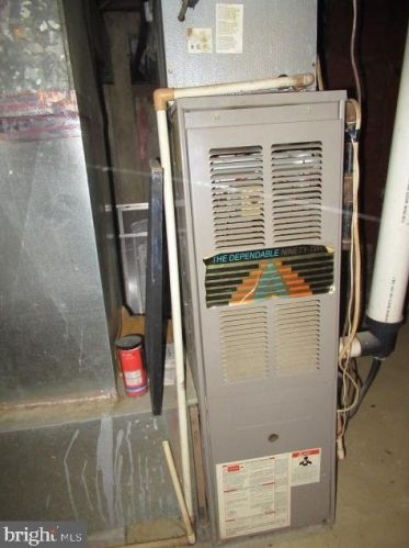 320 Middle St, Hanover PA 17331-3746 exterior