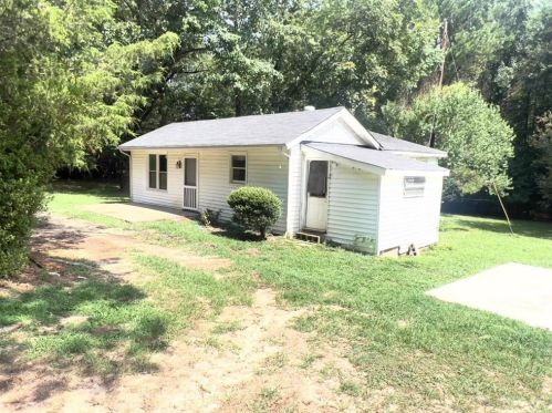 2495 Cleveland Rd, Bogart, GA 30622-1691