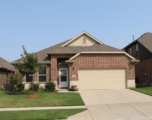 7604 Spring Dr, Fort Worth TX  76148 exterior