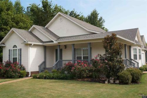705 Johnson Crossing Ln, Troy, TN 38260-5279