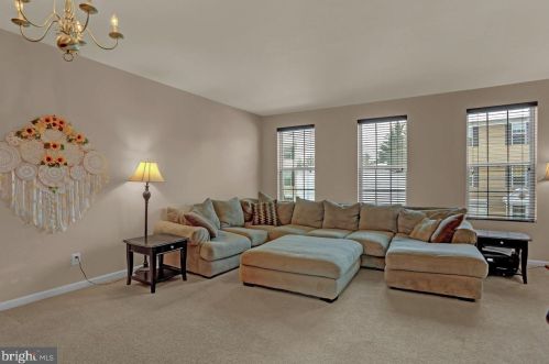 2270 Walnut Bottom Rd, York, PA 17408-9401