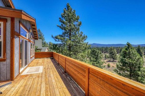 12041 Highland Ave, Truckee, CA 96161-1718