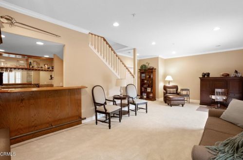 2036 Montecito Dr, Glendale CA  91208-1824 exterior