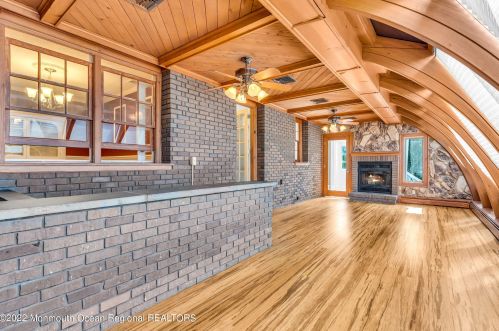 42 Bowne Ave, East Freehold, NJ 07728-1658