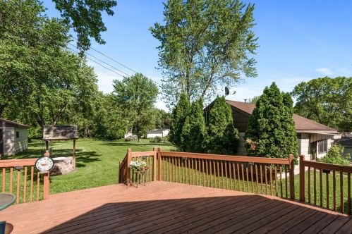 4046 Highland Ave, Saint Paul MN  55110-4201 exterior