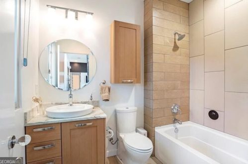 1104 Citadel Dr, Atlanta GA  30324-3816 exterior