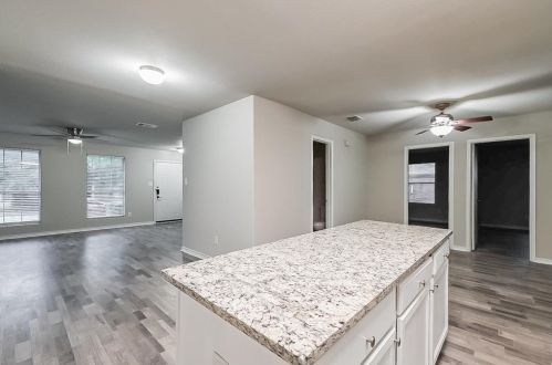 7540 Amber Dr, Dallas TX  75241-4556 exterior