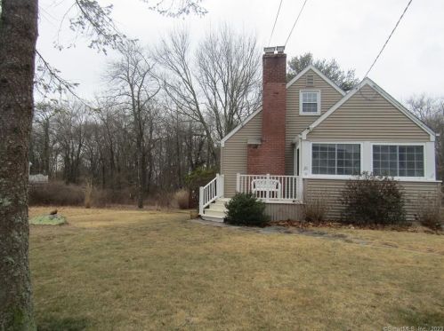 21 Sunset Ave, Niantic CT  06357-3349 exterior