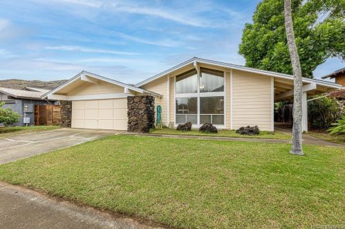 7136 Kamilo St, Honolulu HI  96825-1605 exterior