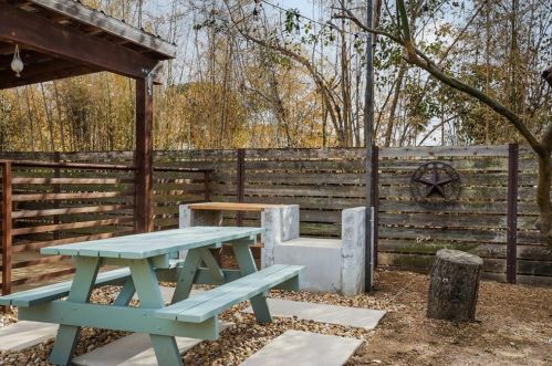 501 46 St, Austin TX  78751-3210 exterior