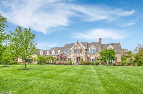 6 Hildebrant Rd, Lebanon, NJ 08833-4438