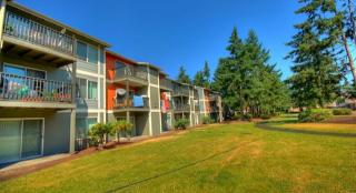 2425 96th St, Tacoma WA  98444-1758 exterior